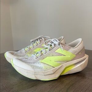New Balance Women's White and Neon Yellow Running Sneakers